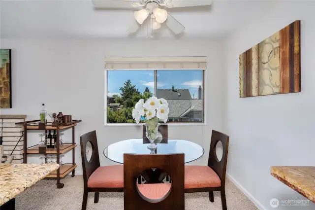 Dine-in, host game night, or breafast in the the morning light?