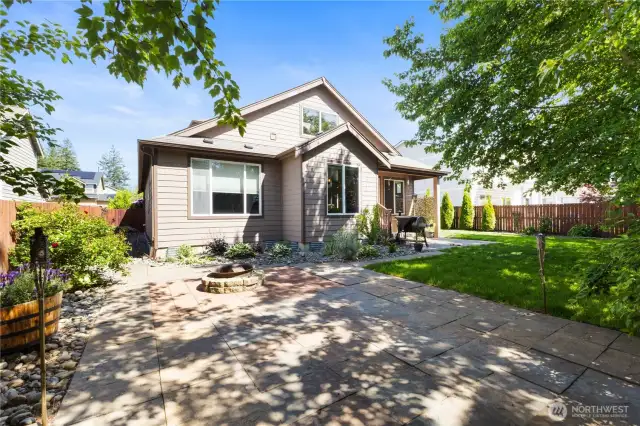 Large Patio with Firepit in the fully fenced backyard!
