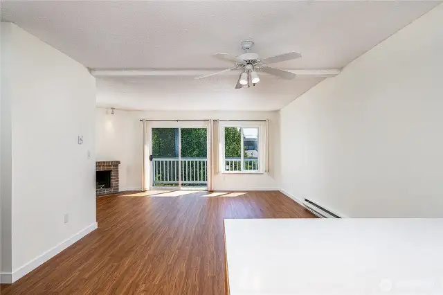 Living and dining areas have brand new floors.