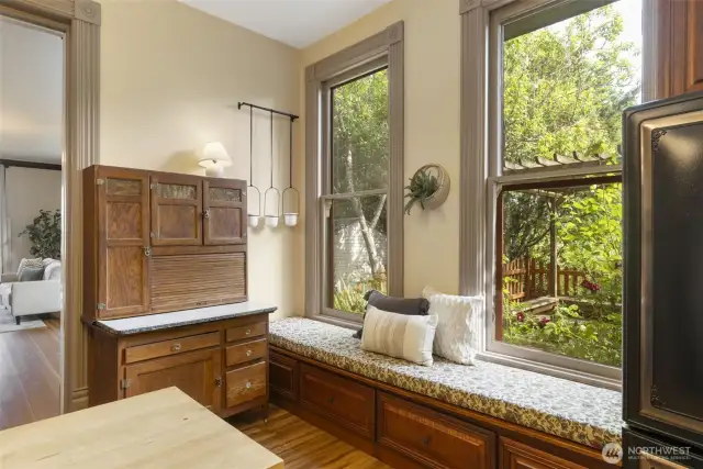 Mudroom with sitting nook