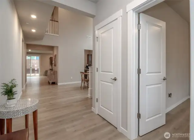 Inviting entry with office to the right as you enter.
