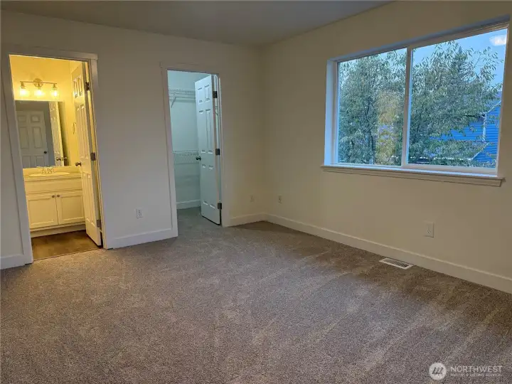 Master Bedroom, full bath walk in closet