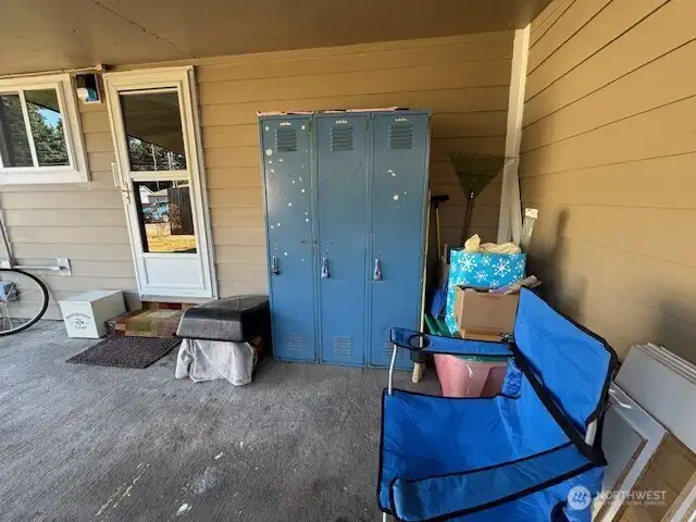 Another view of the carport.