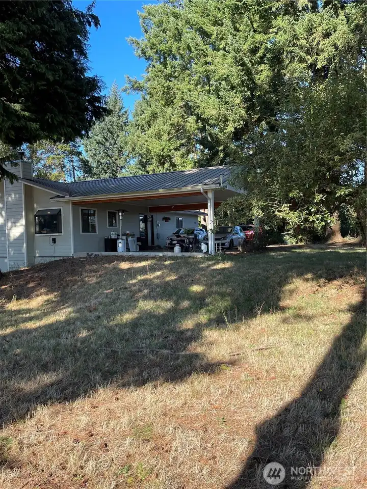 Side looking towards front