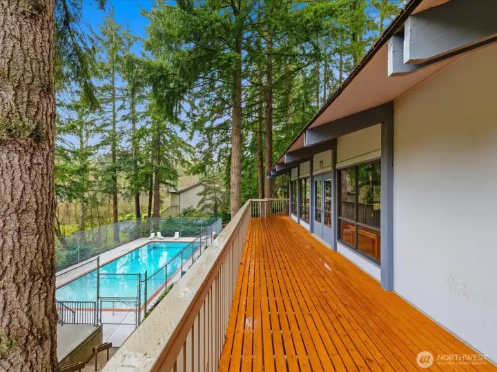 Entertain your friends at the clubhouse.