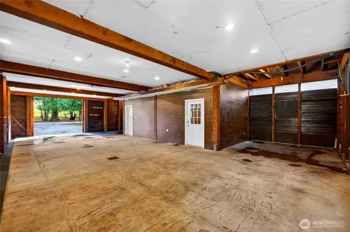 Poured concrete flooring with custom fitting