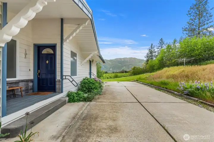 Easy access to Main Level & daylight basement level.