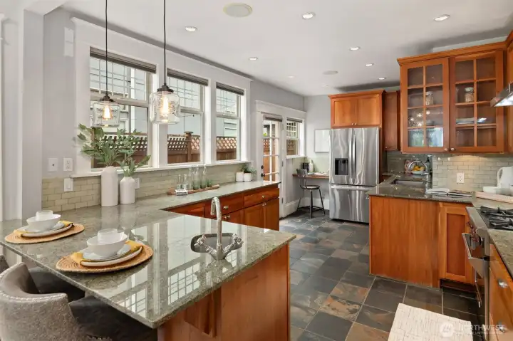 Lots of counter space with breakfast bar Lots of counter space with breakfast bar
