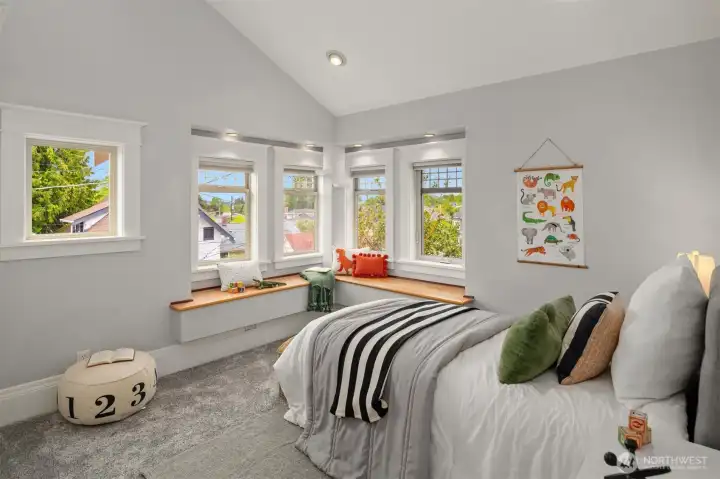 Second of 3 bedrooms on the upper level Second of 3 bedrooms on the upper level