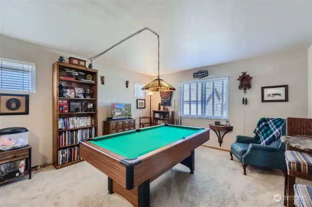 Bonus Room - outstanding TV and Gaming space