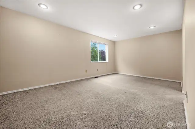 Sellers had a home office to the right of the window on the far wall.