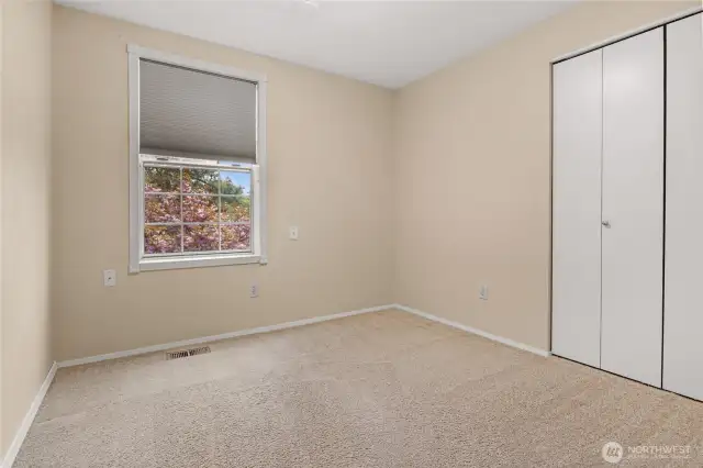 2nd upper level guest room.