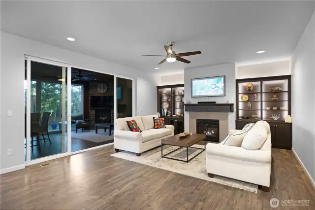 Custom lighting & ceiling fan.