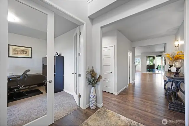 Wide hallway entry.