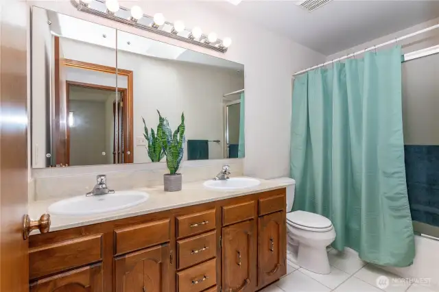 Main bathroom