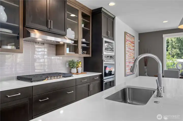 This photo/rendering is provided for illustrative purposes only. It does not depict the actual property, finishes, or furnishings, which may differ.