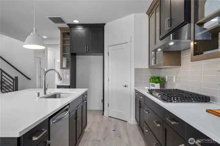 This photo/rendering is provided for illustrative purposes only. It does not depict the actual property, finishes, or furnishings, which may differ.