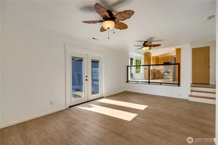 Laminate flooring thru out home