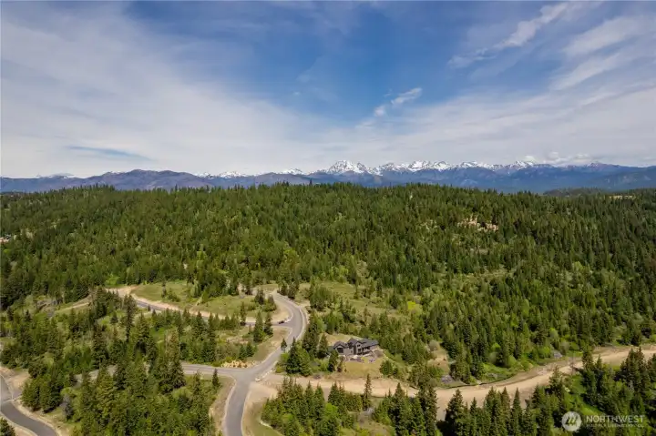 This is your perfect home in the mountains.