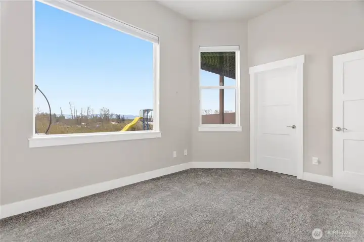 2nd downstairs bedroom