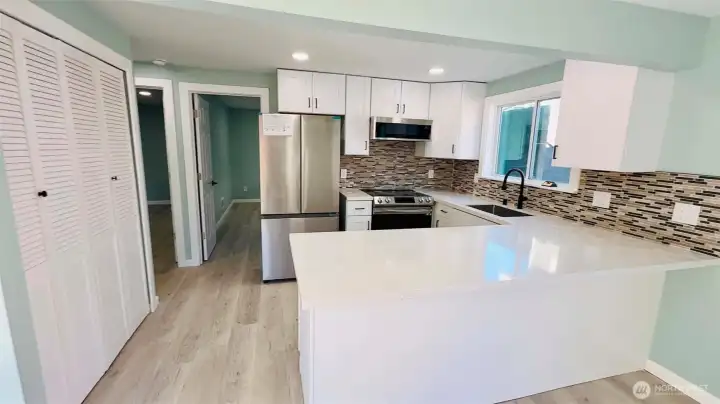 Unit B- Kitchen