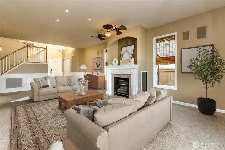 Spacious living room