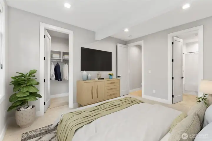 2nd Guest Bedroom w/Ensuite & Walk-In Closet