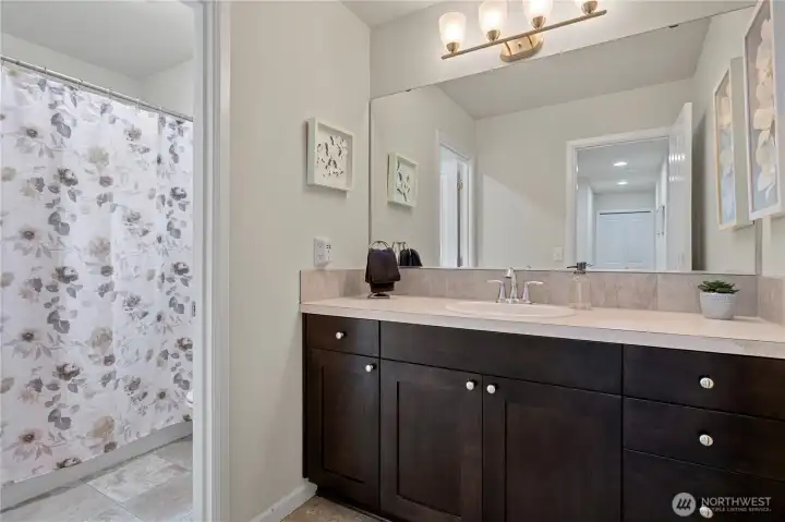 Upstairs main bath