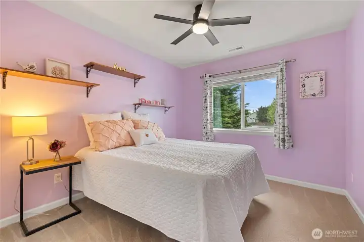 Second upstairs bedroom