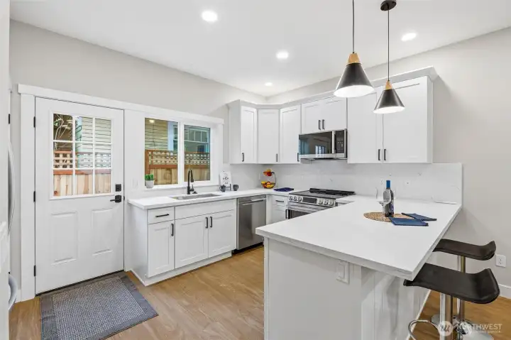 Gorgeous kitchen with quartz countertops