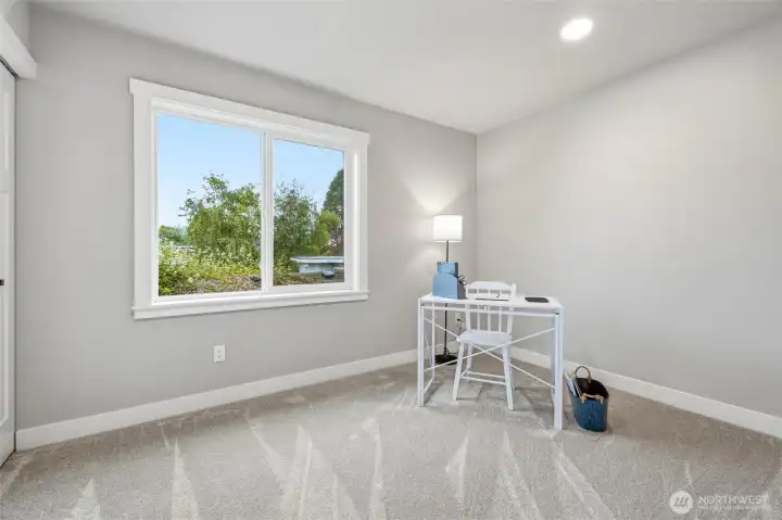 Large bedroom #1