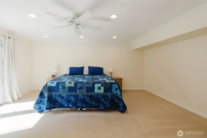 Lower level Bedroom Suite Lower level Bedroom Suite