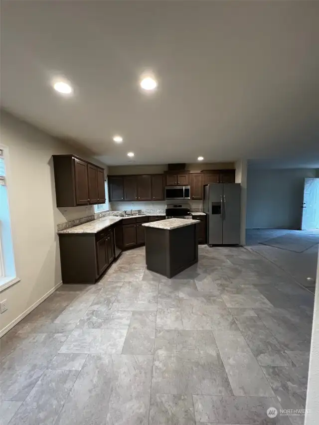 Dining Nook to kitchen