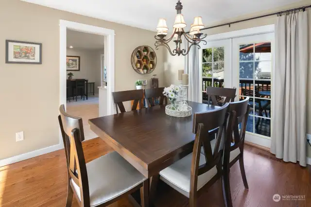 Formal dining room