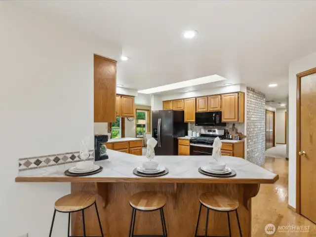 Kitchen bar