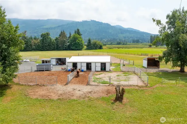 One of Whatcom County’s finest soils supports this property’s fully fenced pastures with 365 days of turnout.