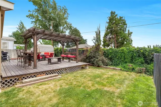 Plenty of room for the littles to roam on the fenced side yard.