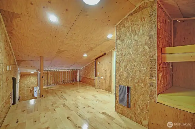 Upstairs loft space.