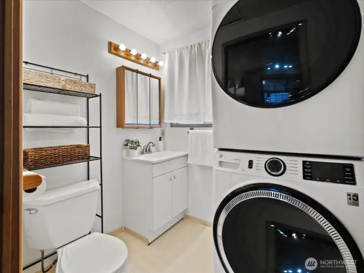 3/4 bathroom with laundry in the back of the bonus room