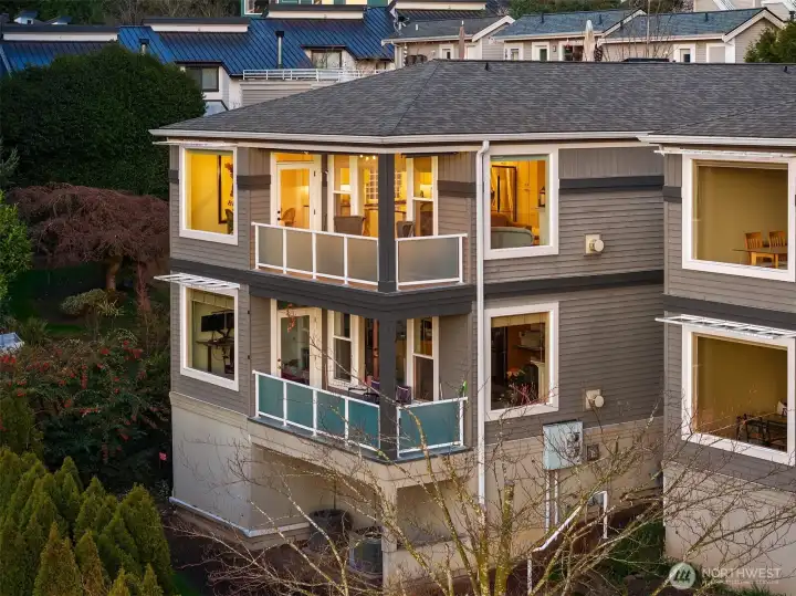 Top floor end unit means plenty of windows for natural light and taking in the lovely views