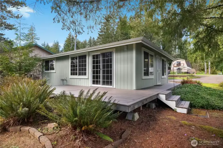 Back Deck facing golf course