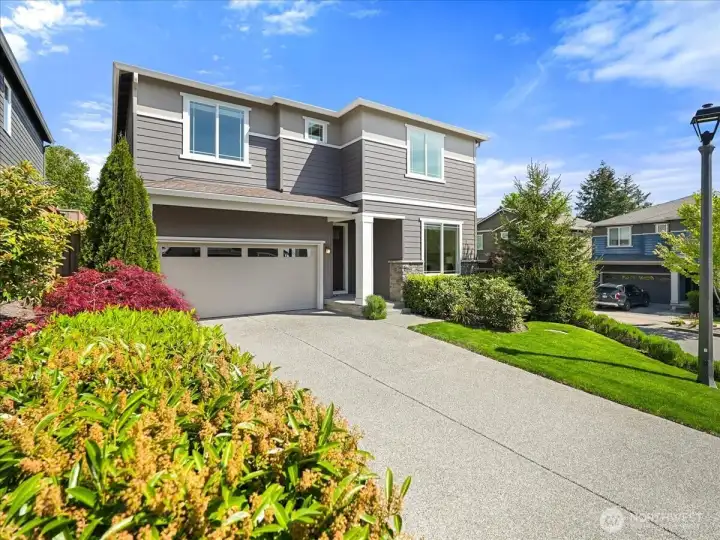 Generous driveway designed for seamless entertaining and everyday convenience.