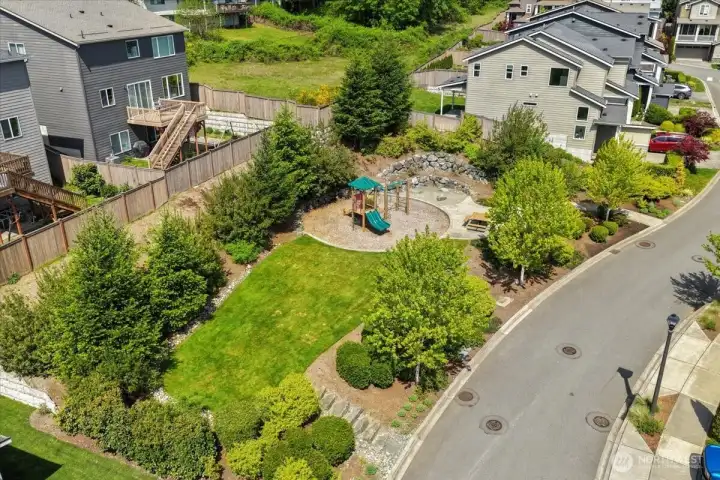 Enjoy direct access to the neighborhood park.