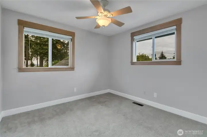 2nd upstairs Bedroom 2nd upstairs Bedroom