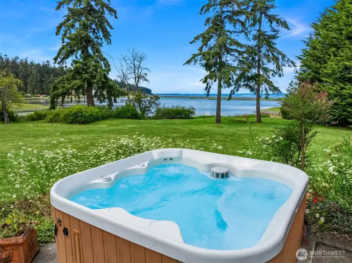 After a day on the water, slip into the hot tub, unwind, and count the stars as the peaceful sounds of nature surround you. After a day on the water, slip into the hot tub, unwind, and count the stars as the peaceful sounds of nature surround you.