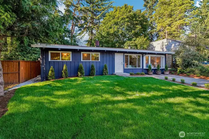 New Landscape & Fresh Exterior Paint New Landscape & Fresh Exterior Paint