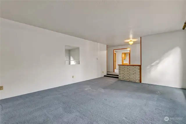 Living Room to entry