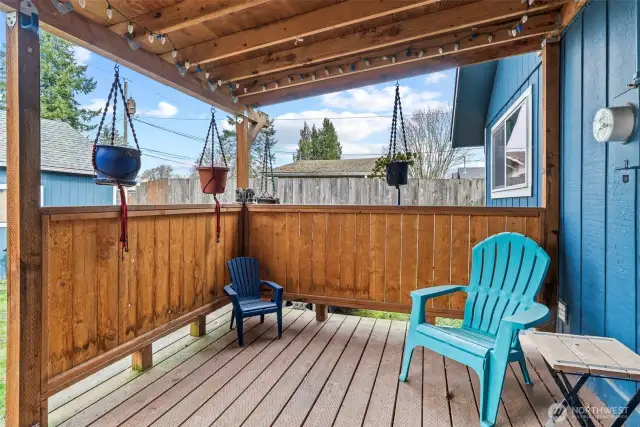 Private covered back deck