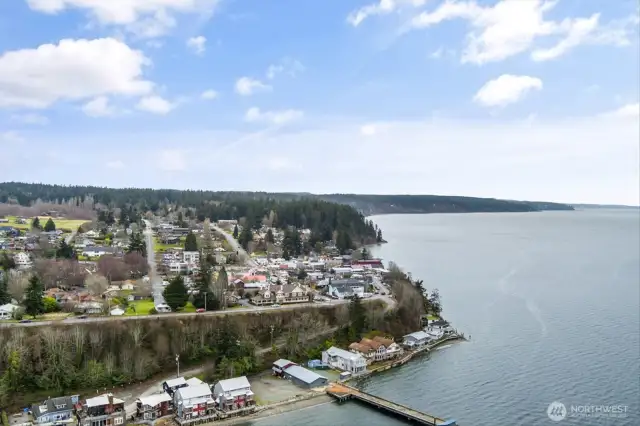 Hillside up to Langley, easy access to local shops & restaurants
