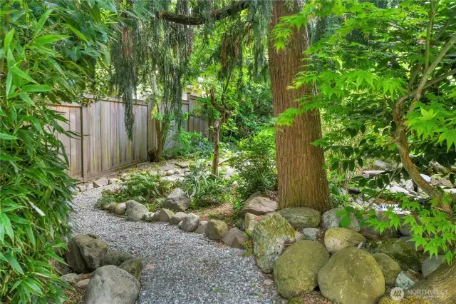 Get lost on the paths in this enchanting garden space.